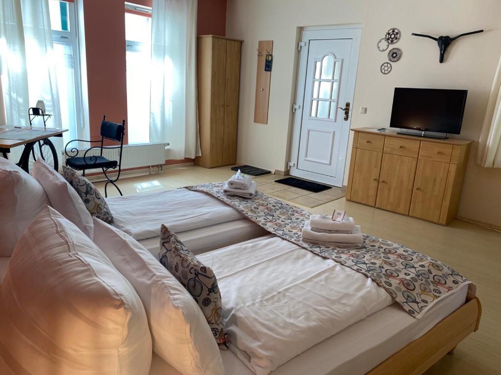 Hotel-Pension Mandy - Adults Only Senftenberg Eksteriør bilde